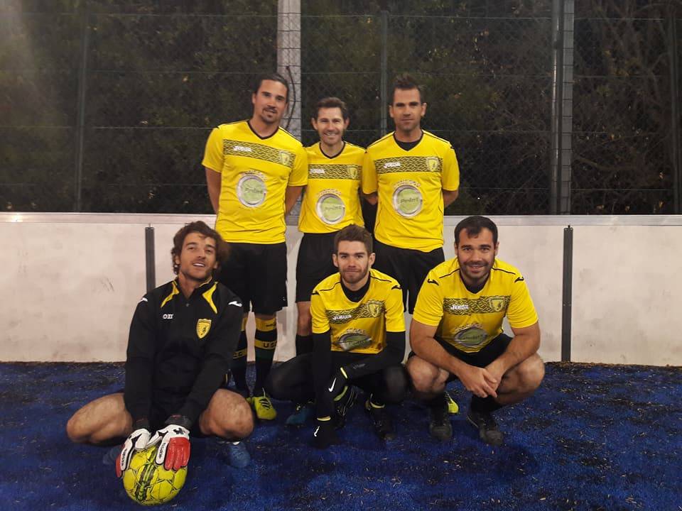 FOOT OUTDOOR-Club évolution-équipe soccer -terrrain